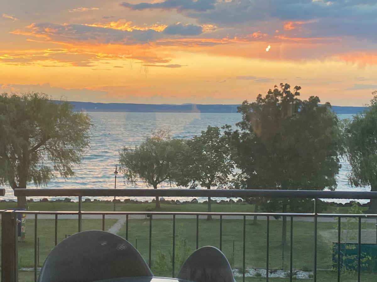Silver Coast Apartman Шиофок Экстерьер фото
