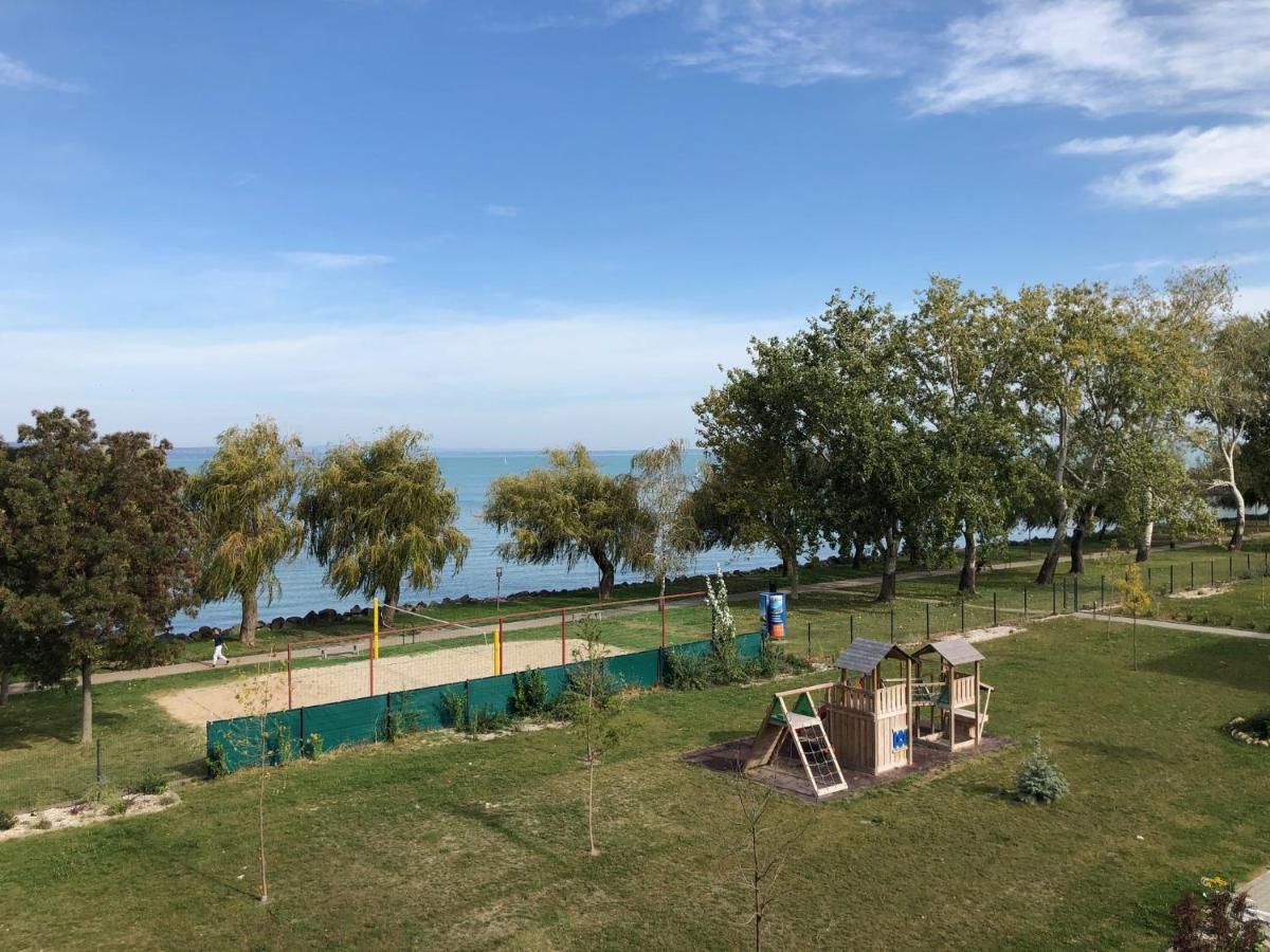 Silver Coast Apartman Шиофок Экстерьер фото